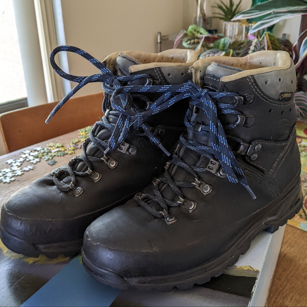 Meindl Island Lady MFS boots
